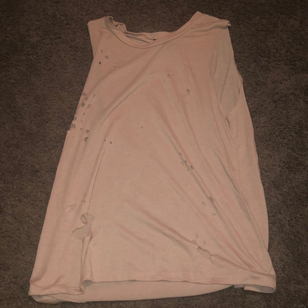 pink tank top